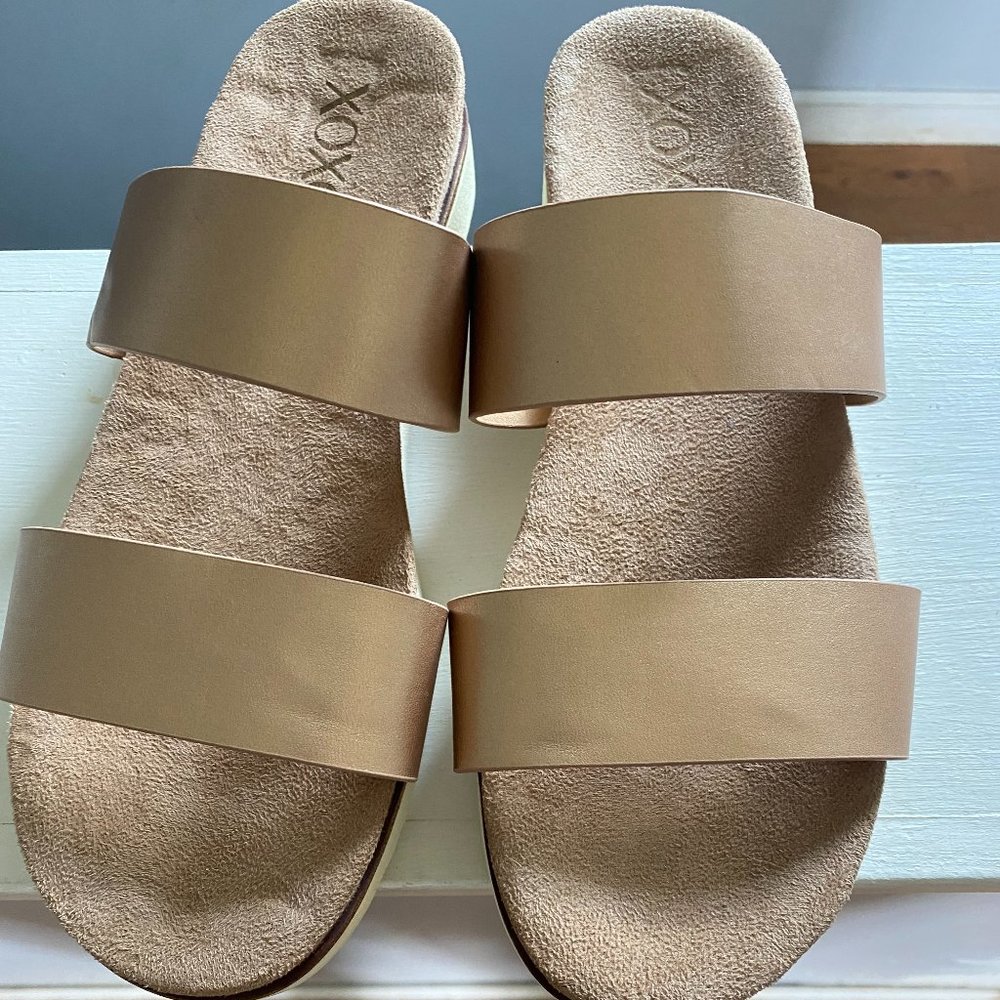 XOXO dylan sandals